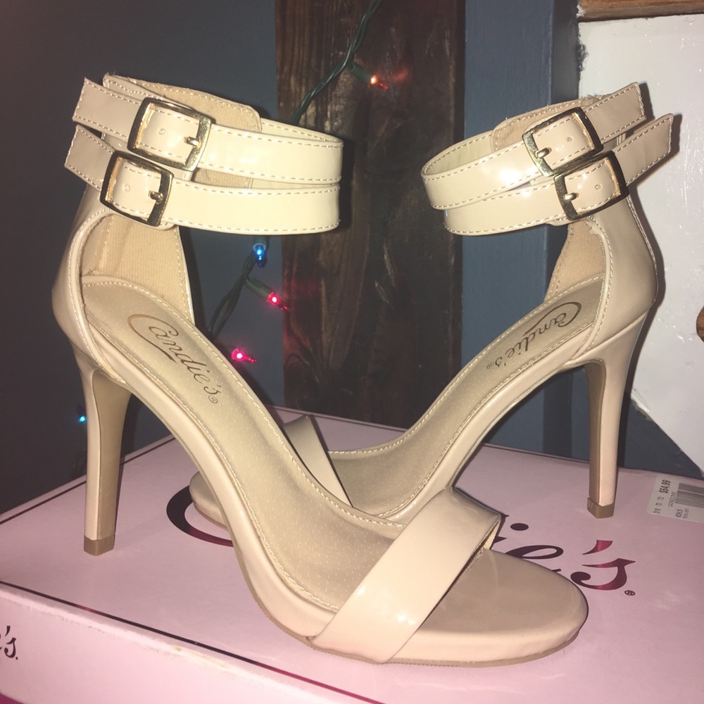 Candie’s Brand new with box nude heels
